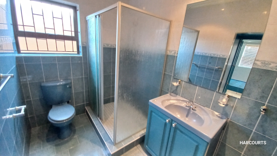 To Let 4 Bedroom Property for Rent in Gatesville Western Cape